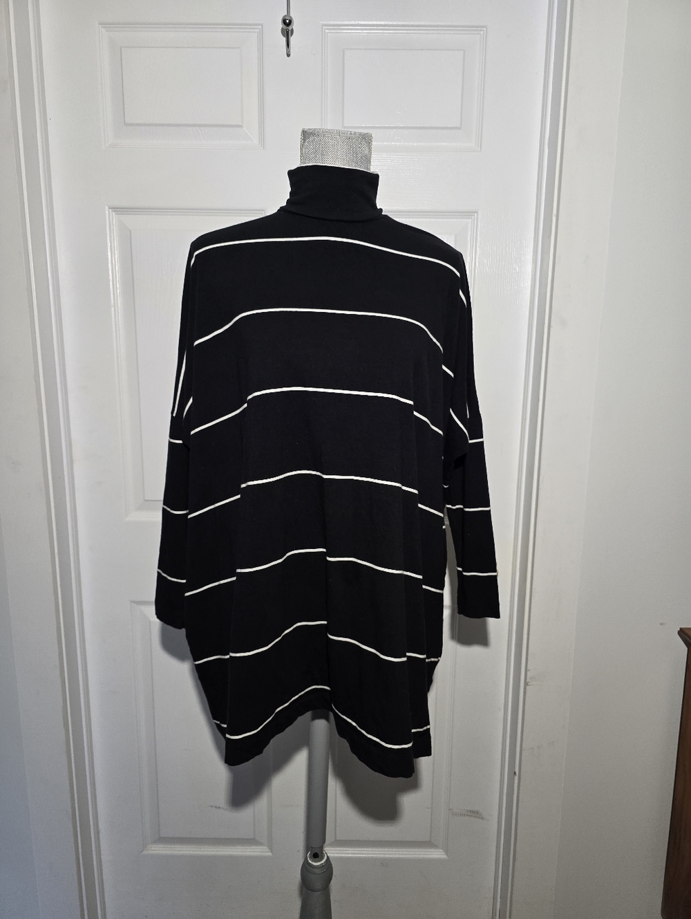 MARIMEKKO oversized Turtleneck Shirt